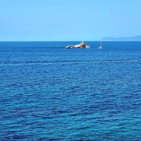 Appartamenti La Terrazza Sulle Ghiaie - Goelba ポルトフェッラーイオ エクステリア 写真