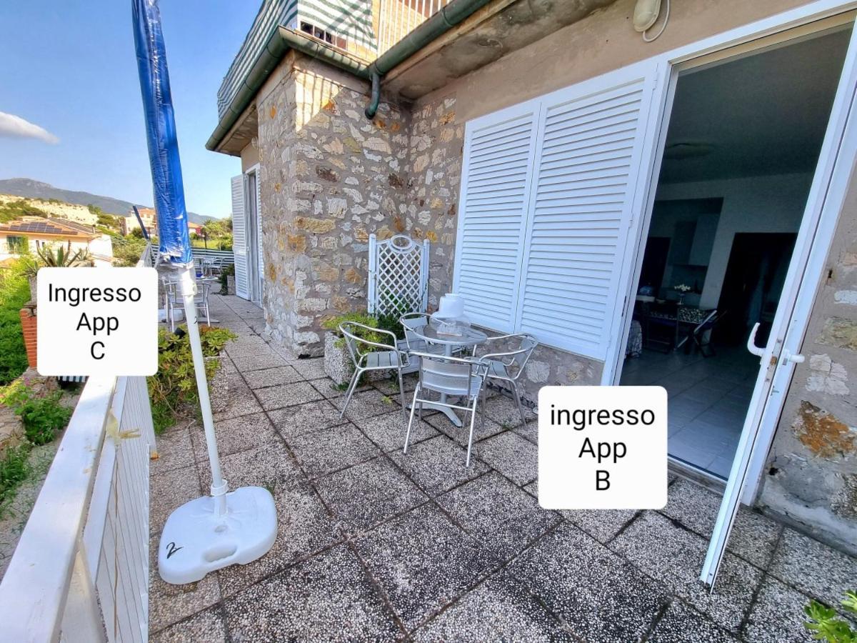 Appartamenti La Terrazza Sulle Ghiaie - Goelba ポルトフェッラーイオ エクステリア 写真