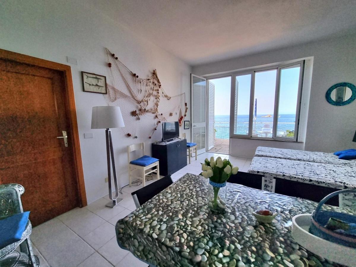 Appartamenti La Terrazza Sulle Ghiaie - Goelba ポルトフェッラーイオ 部屋 写真